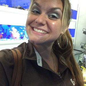 Meet your Posher, Stacee